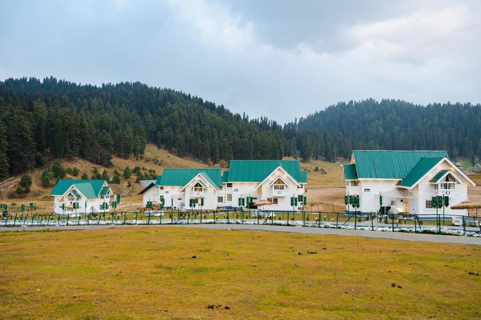 Green Rooms Resort Гулмарг Екстериор снимка